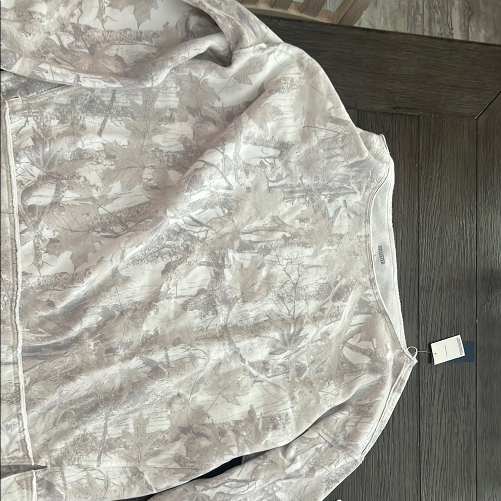 Camo Print Sweatshirt
